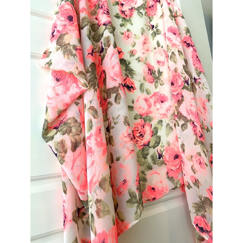 Floral Roses Kimono | Pinkblush - Picture 2 of 3